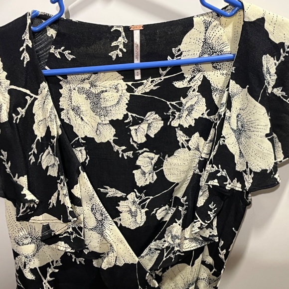 Free People wrap around dress - Picture 12 of 12